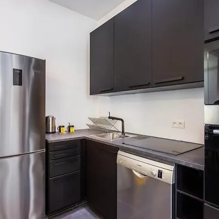 Charming With Ac -2br-8p- Bastille Paris